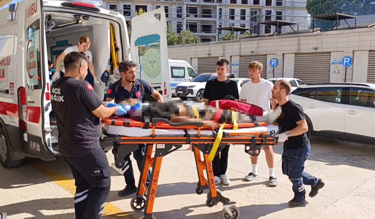 Bursa'da devrilen traktörün altında kalan 15 yaşındaki sürücü hayatını kaybetti