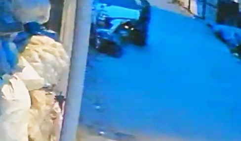 Bursa'da elektrikli bisiklet kazası: Sürücü telefonla oynarken çarptı