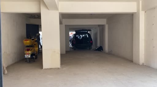 Bursa'da krikodan kayan aracın altında kalan adam ağır yaralandı