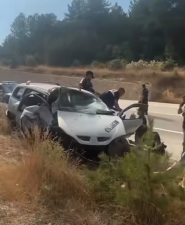 Bursa'da takla atan araçta iki kişi hayatını kaybetti