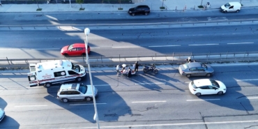 Büyükçekmece E-5'te motosiklet kazası trafiği etkiledi