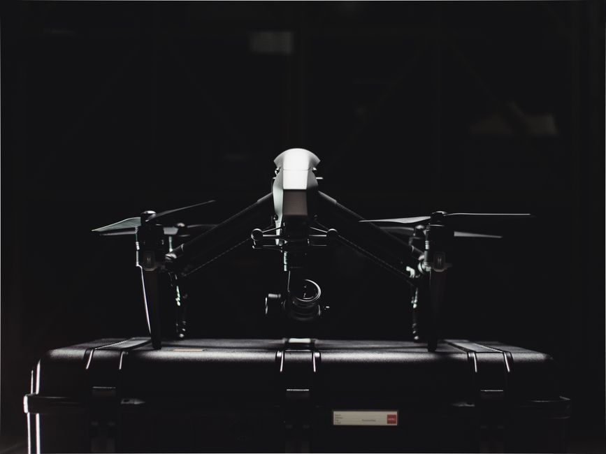 Büyükçekmece'de hırsızlık yapan 2 kişi dronla yakalandı