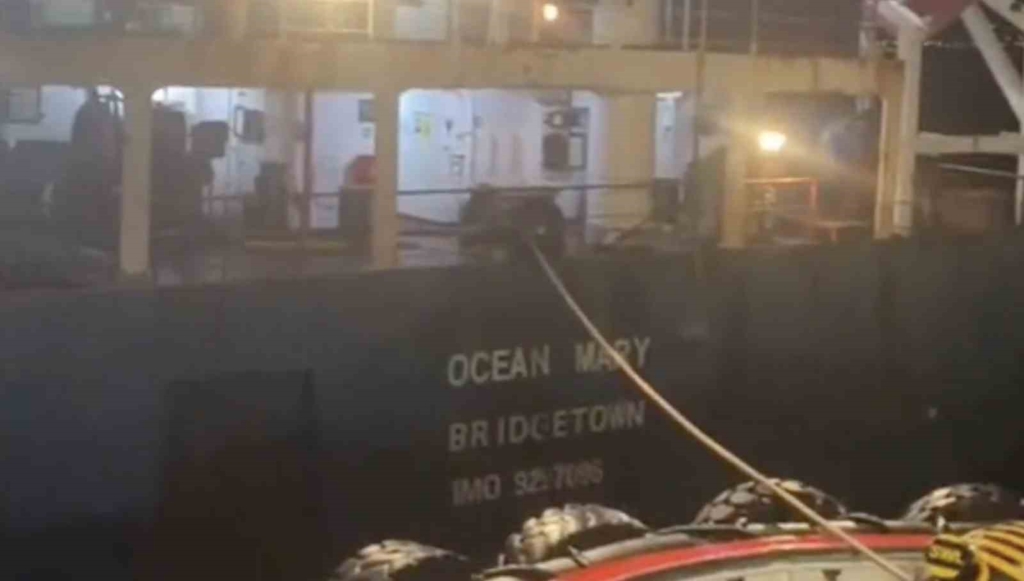 Çanakkale Boğazı'nda OCEAN MARY kuru yük gemisi arıza yaptı