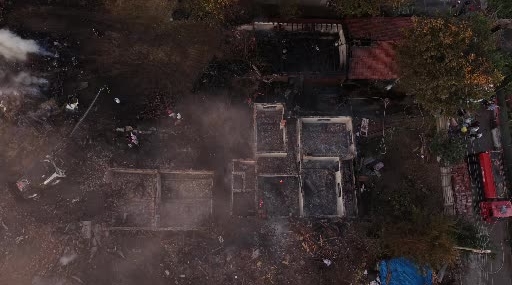 Çankırı'da çıkan yangında üç ev kül oldu