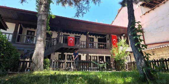 Çankırı'daki 272 Yıllık Çivitçioğlu Medresesi Ziyaretçilerini Ağırlıyor