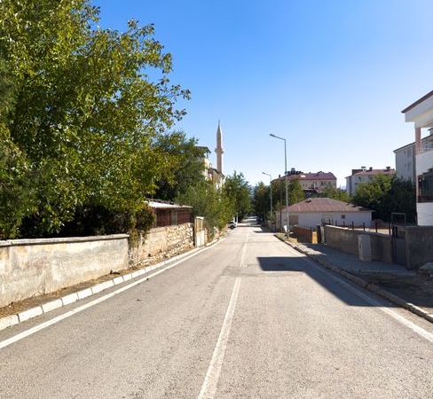 Çatalca'da silahlı kişi evde rehin alındı
