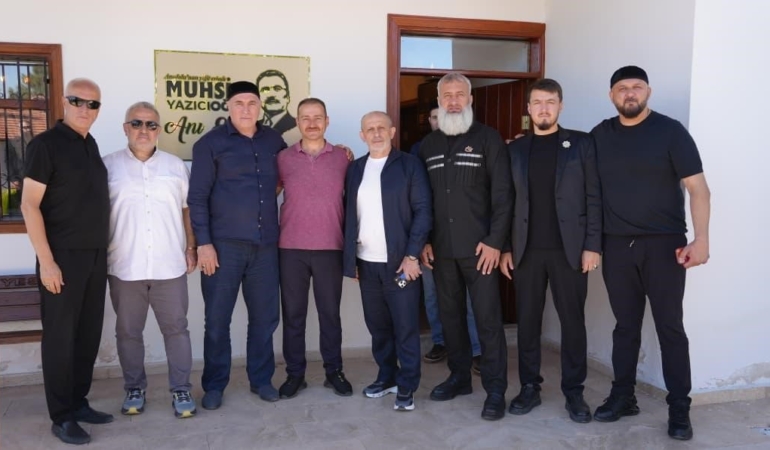 Çeçenistan Heyeti, Muhsin Yazıcıoğlu'nun Baba Ocağını Ziyaret Etti