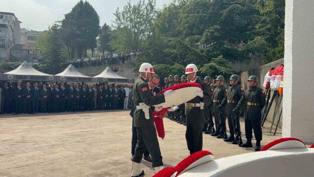 Celal Bayar, vefatının 40. yılında Gemlik'te anıldı