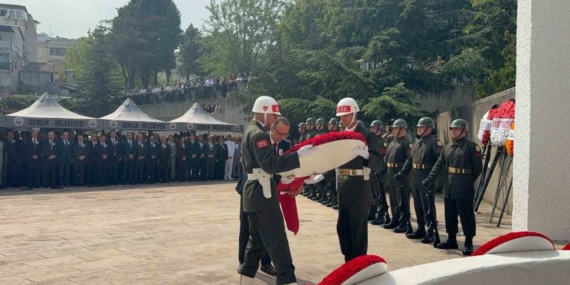 Celal Bayar, vefatının 40. yılında Gemlik'te anıldı
