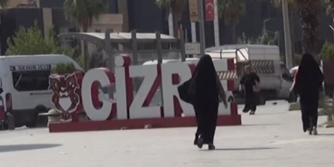 Cizre'de sıcaklık 49 dereceye ulaştı, caddeler boş kaldı