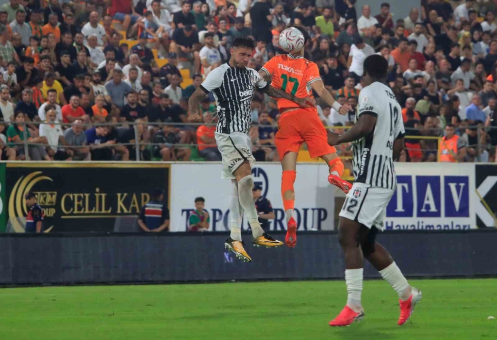 Corendon Alanyaspor, Beşiktaş'ı 1-0 mağlup etti