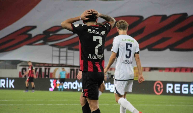 Çorum FK, Süper Lig'deki ilk iç saha maçında Kasımpaşa'ya yenildi