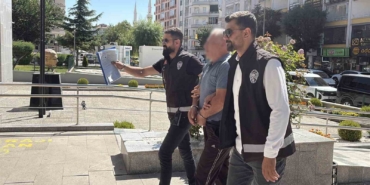 Çorum'da bıçakla öldürülen kişinin zanlısı adliyeye sevk edildi