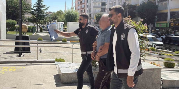 Çorum'da bıçakla öldürülen kişinin zanlısı adliyeye sevk edildi