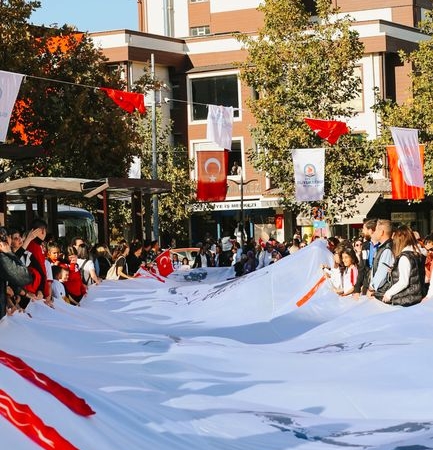 Denizli'de açık hava sineması etkinliği Çivril'de gerçekleştirildi