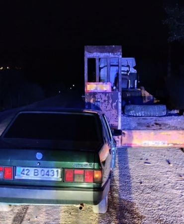 Derebucak'ta iki trafik kazası: 6 kişi yaralandı