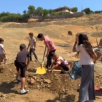 Derecik'te çocuklar güvenli park için yetkililere çağrıda bulundu