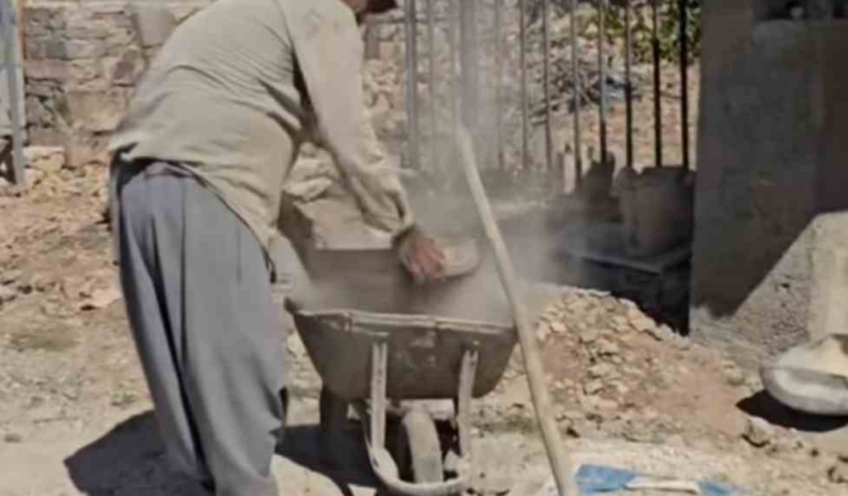 Diyarbakır'da Kızının Anısına Çeşme Yaptırdı