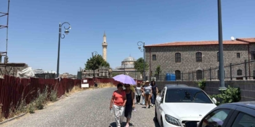 Diyarbakır'da Sıcak Hava Kalp Krizi Vakalarını Artırıyor