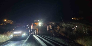Diyarbakır'da hatalı sollama kazası: 2 ölü, 1 yaralı