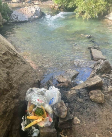 Diyarbakır'da piknik alanındaki çöpler tepkilere yol açtı