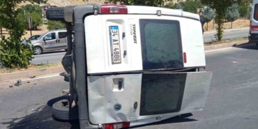 Diyarbakır'da trafik kazasında iki kişi yaralandı