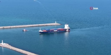 Dron saldırısına uğrayan Türk gemisi Samsun Limanı'na getirildi