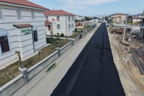 Düzce'de Başkan Özlü, Yeni Asfalt Yolları TOGG ile Test Etti