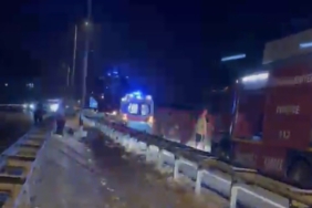 Düzce'de otomobil bariyerlere çarparak devrildi, 1 kişi yaralandı
