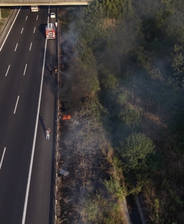 Düzce'de otoyolda izmarit yangını kontrol altına alındı