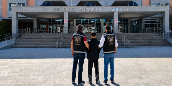 Edirne'de 43 yıl 11 ay hapis cezası bulunan firari yakalandı