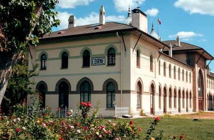 Edirne'de göçmen kaçakçılığına yönelik operasyon düzenlendi