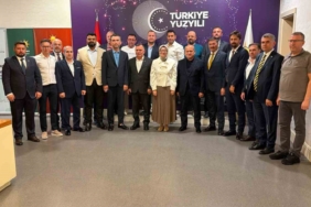 Edremit Ticaret Odası, AK Parti Genel Merkezi'ni Ziyaret Etti