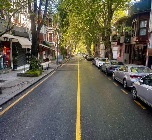 Efeler'de Güzelhisar Mahallesi yolları yenileniyor