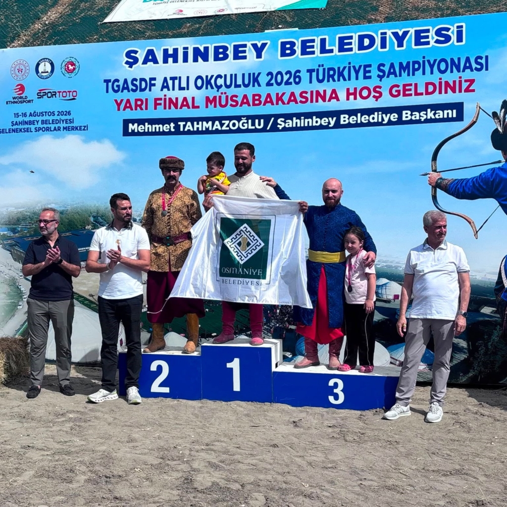 Elazığlı atlı okçular Gaziantep'te başarı elde etti