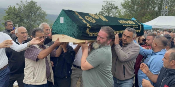 Eren Kaşıkçı Tokat'ta son yolculuğuna uğurlandı