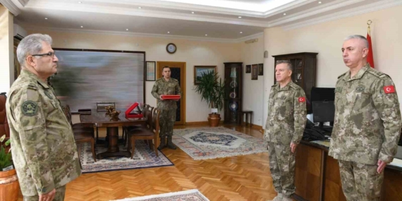 Erzincan 3. Ordu Komutanlığı'nda devir teslim töreni yapıldı
