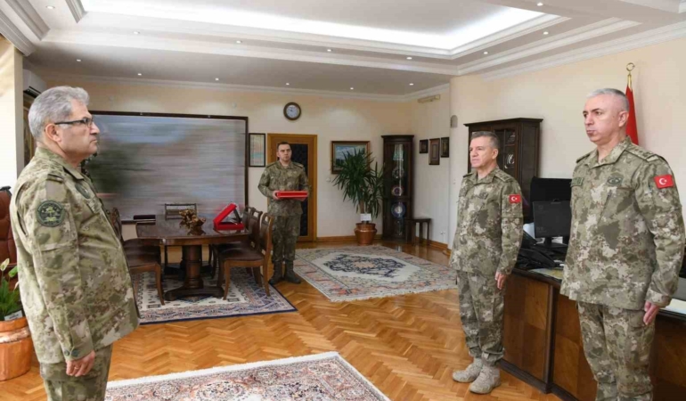 Erzincan 3. Ordu Komutanlığı'nda devir teslim töreni yapıldı