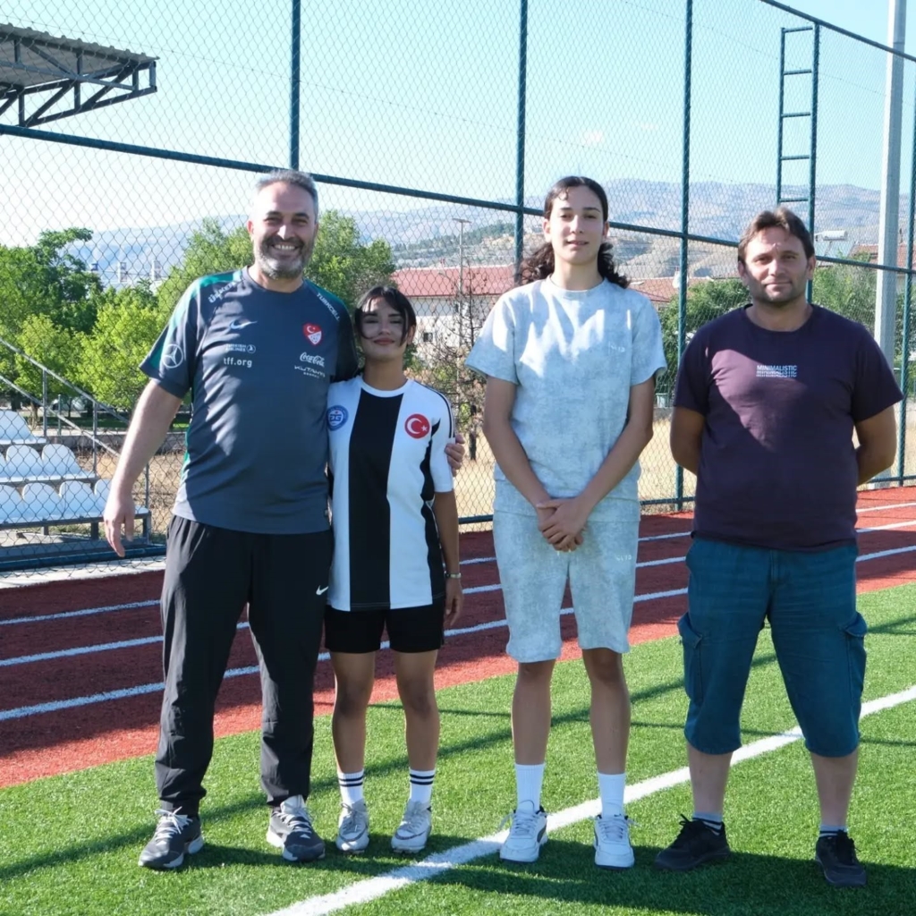 Erzincanlı sporcular U-17 Kız Milli Takımı kampına davet edildi
