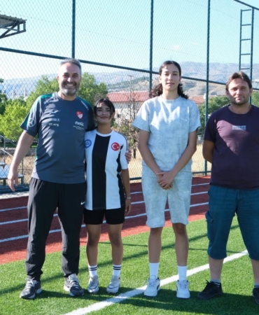 Erzincanlı sporcular U-17 Kız Milli Takımı kampına davet edildi