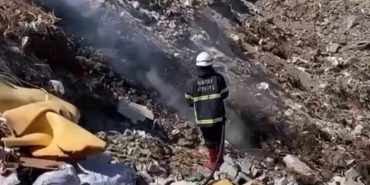 Erzin'deki çöplük yangını itfaiye tarafından kontrol altına alındı