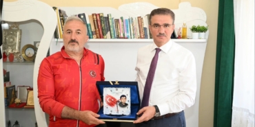 Erzurum Valisi Baruş'tan İspir'de Şehit Ailesi ve Gazilere Ziyaret