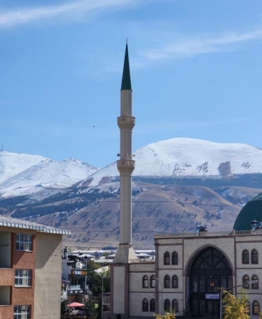 Erzurum'da 'Peygamberimiz ve Güzel Ahlak' Konferansı Düzenlendi