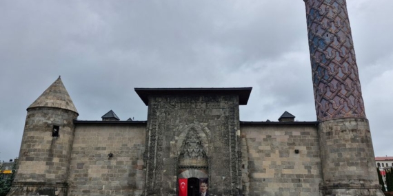 Erzurum'da gölette boğulan 12 yaşındaki Ertuğrul Akyüz'ün cenazesi