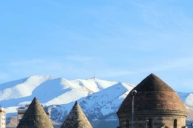 Erzurum'daki Taş Baba, Anadolu'nun Tarihine Işık Tutuyor