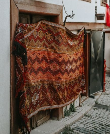 Erzurumlu Şeyma Sezer, Kilim Üzerine Türk Tarihini Resmediyor