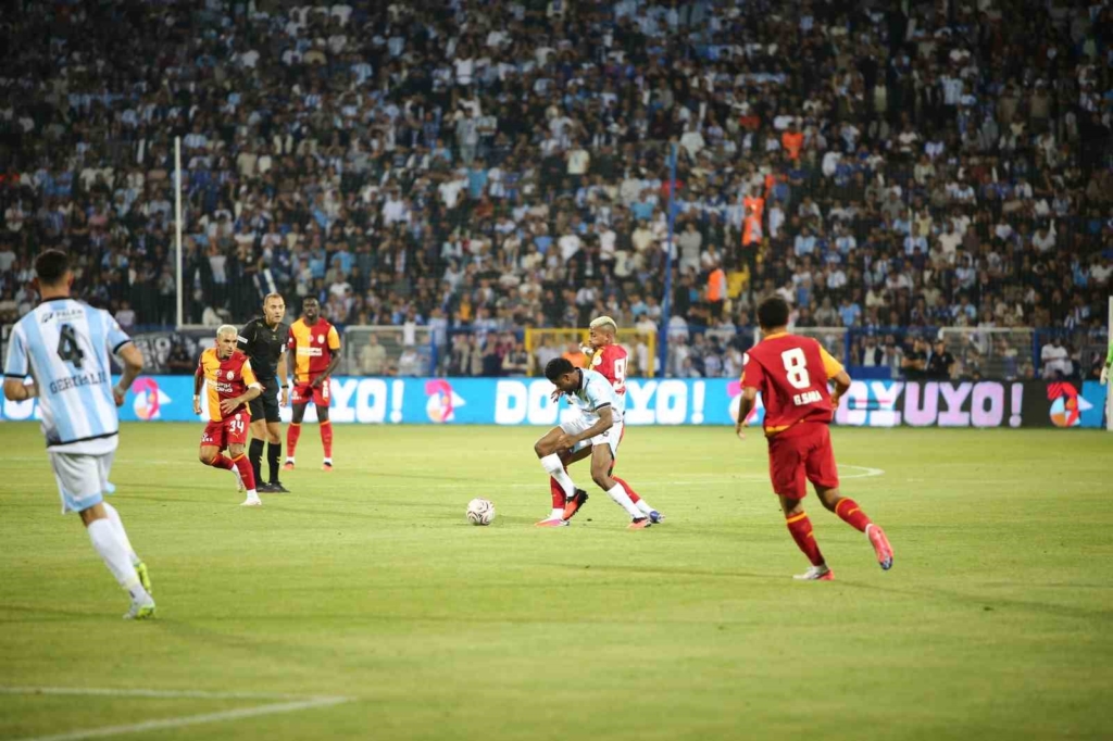Erzurumspor FK, Galatasaray'a 4-0 Yenildi