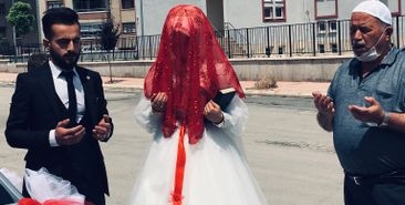 Esenler TEM'de Düğün Konvoyuna Ceza Uygulandı