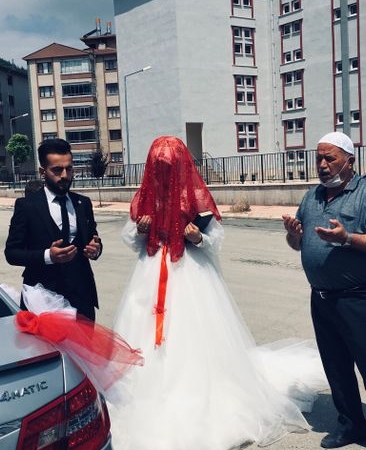 Esenler TEM'de Düğün Konvoyuna Ceza Uygulandı