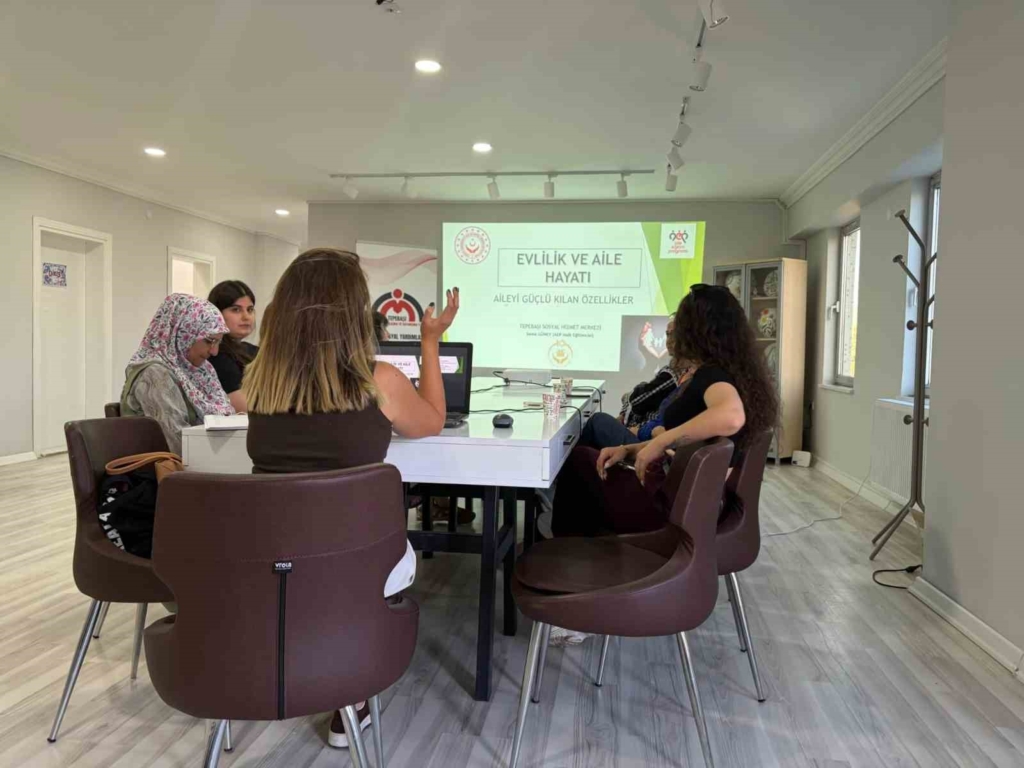 Eskişehir'de Aile Eğitim Programı ile Aile Yaşamı Destekleniyor